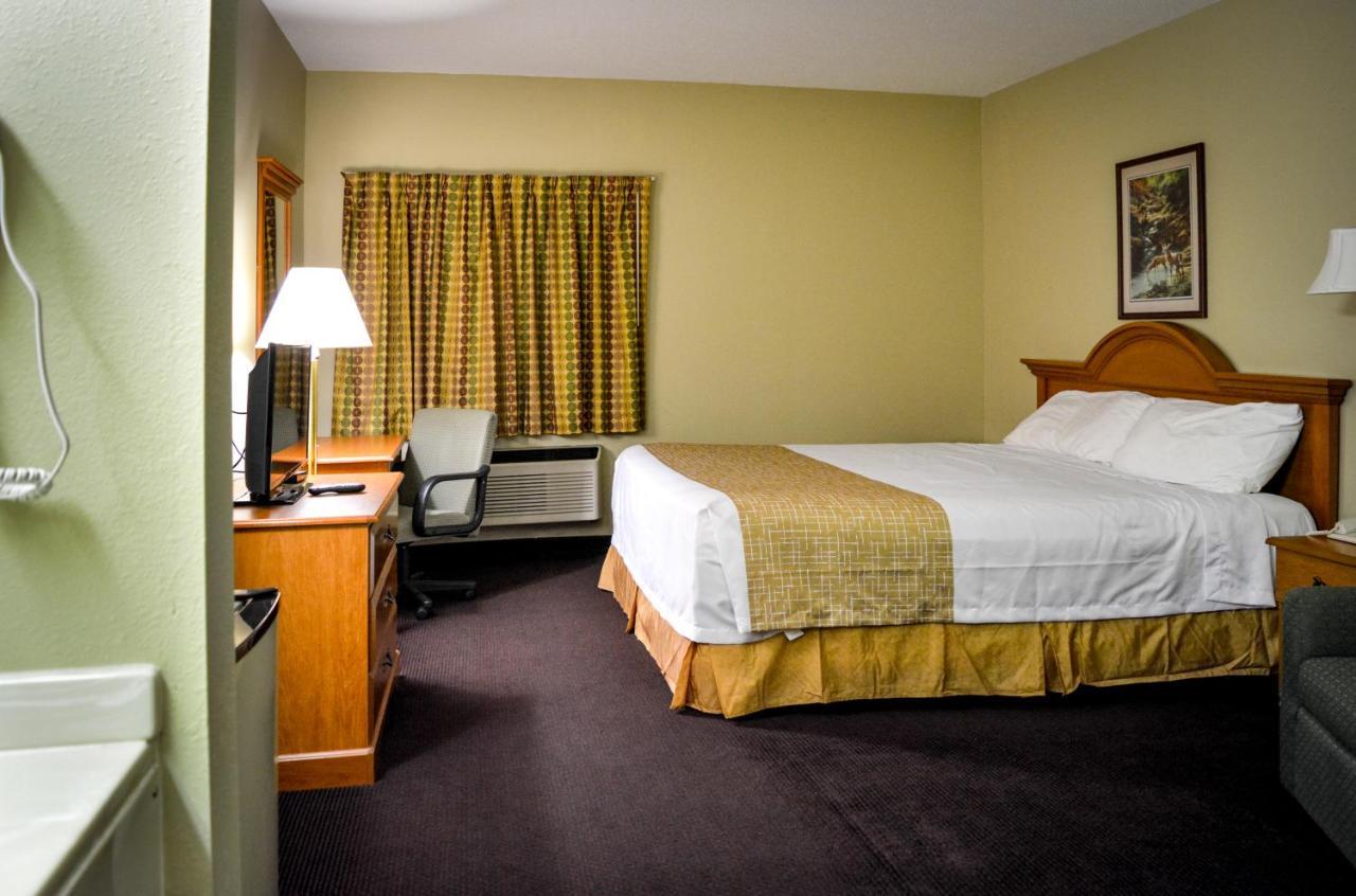 Travelodge By Wyndham St. Louis Berkeley Exterior foto